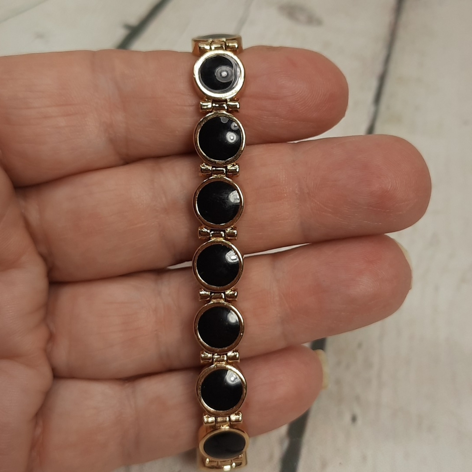 Liz Claiborne Lc Reversible Bracelet Black Gold Tone And Silver Tone